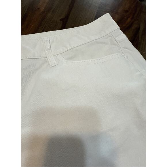 Tommy Hilfiger Shorts Womens 14 White Denim Rolled Cuff 4.5 Inch Inseam - Picture 5 of 16